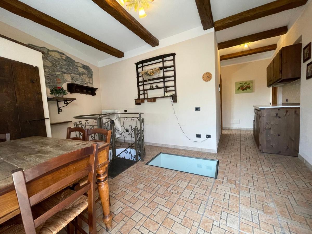 Hotel La Torre Castiglione dʼIntelvi Exteriör bild