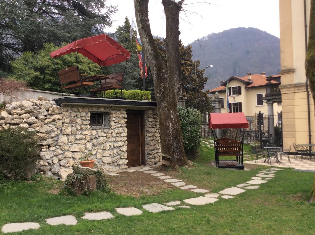 Hotel La Torre Castiglione dʼIntelvi Exteriör bild